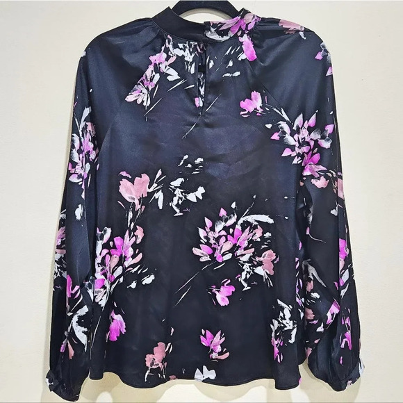Worthington Floral Blouse - Picture 2 of 4
